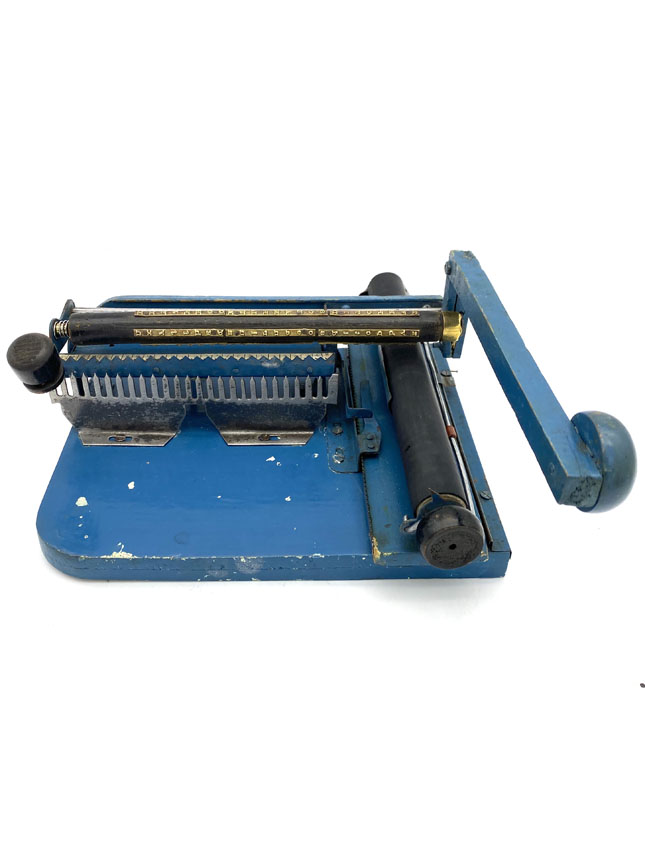 Hogar typewriter