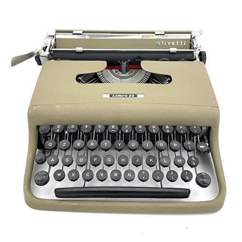 Olivetti Lettera 22 - Typewriterstory