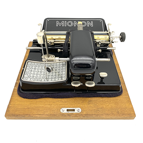 Mignon 4 typewriter